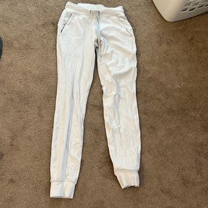 Lululemon ready to rulu joggers